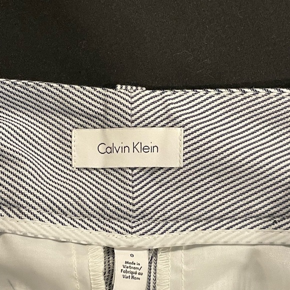 Calvin Klein trouser - Picture 1 of 3